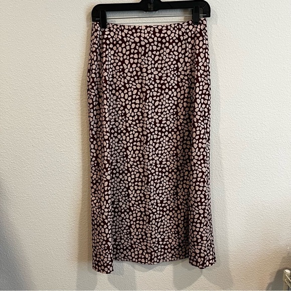 Most of All size 6 rusty brown/red and cream animal print midi skirt with slit - Picture 1 of 7